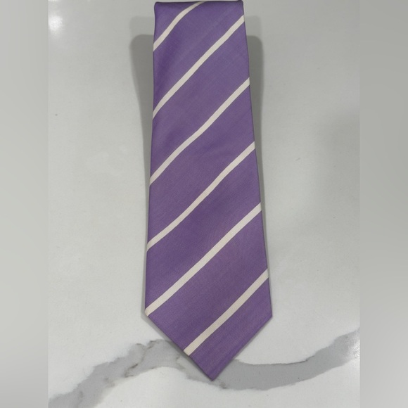 Vineyard Vines Other - Vineyard Vines lavender Purple Striped Men's silk tie
